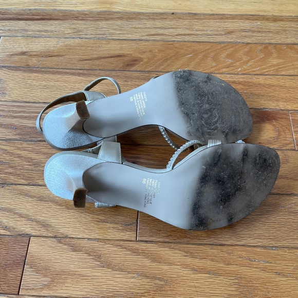 Sparkly 'Alexis' Gallery Soft Gold Heels sz 8 - Picture 5 of 6